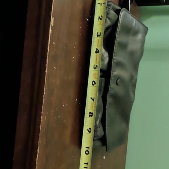 Fossil Leather Flap Crossbody - Picture 7 of 8